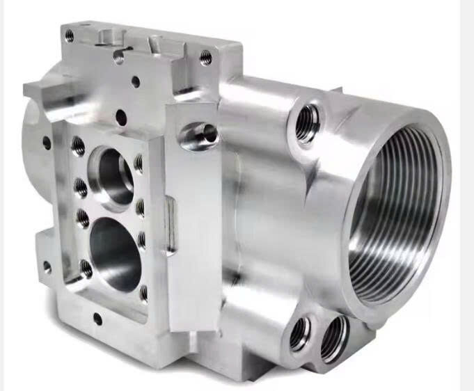 Gia Công CNC Phụ Tùng Độ Xe Tùy Chỉnh | Nhôm & Thép Không Gỉ